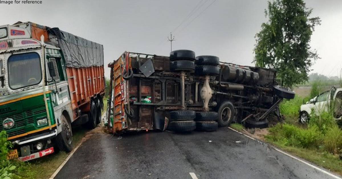 3 killed, 1 injured in car-truck collision in UP's Unnao